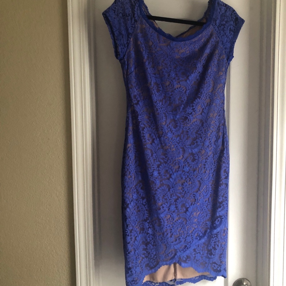 Bisou bisou lace dress